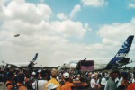 A380 und Luftschiff
